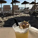 Casa Luna Elviria * Марбелья