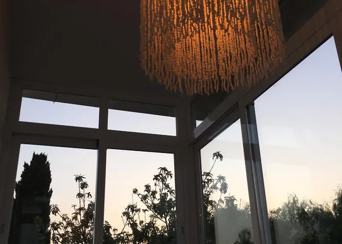 Casa Luna Elviria Марбелья