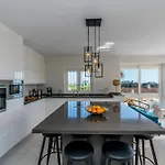 Casa Luna Elviria * Marbella