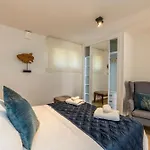 Casa Luna Elviria * Marbella