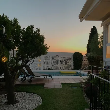 Casa Luna Elviria Дом отдыха Марбелья